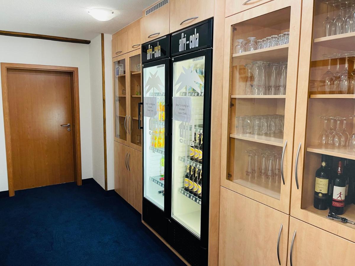 Mengen Hotel Zum Fliegerwirt מראה חיצוני תמונה