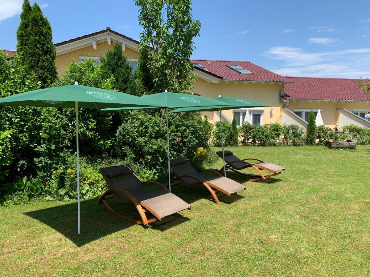 Mengen Hotel Zum Fliegerwirt מראה חיצוני תמונה