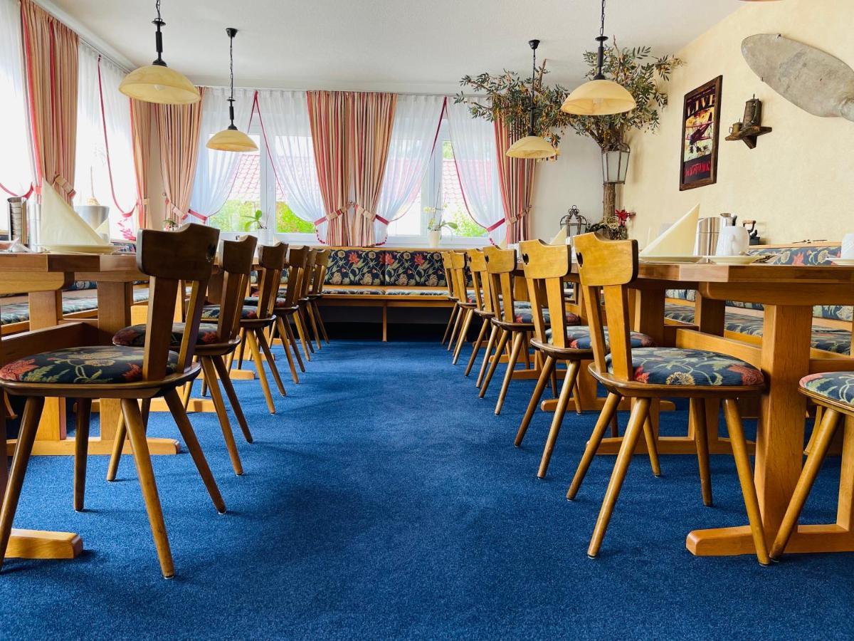 Mengen Hotel Zum Fliegerwirt מראה חיצוני תמונה