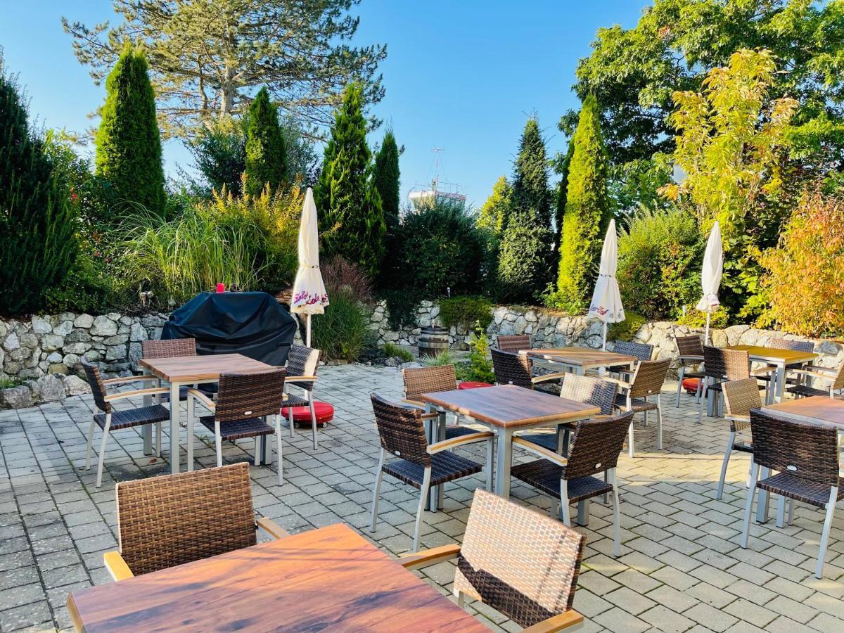 Mengen Hotel Zum Fliegerwirt מראה חיצוני תמונה