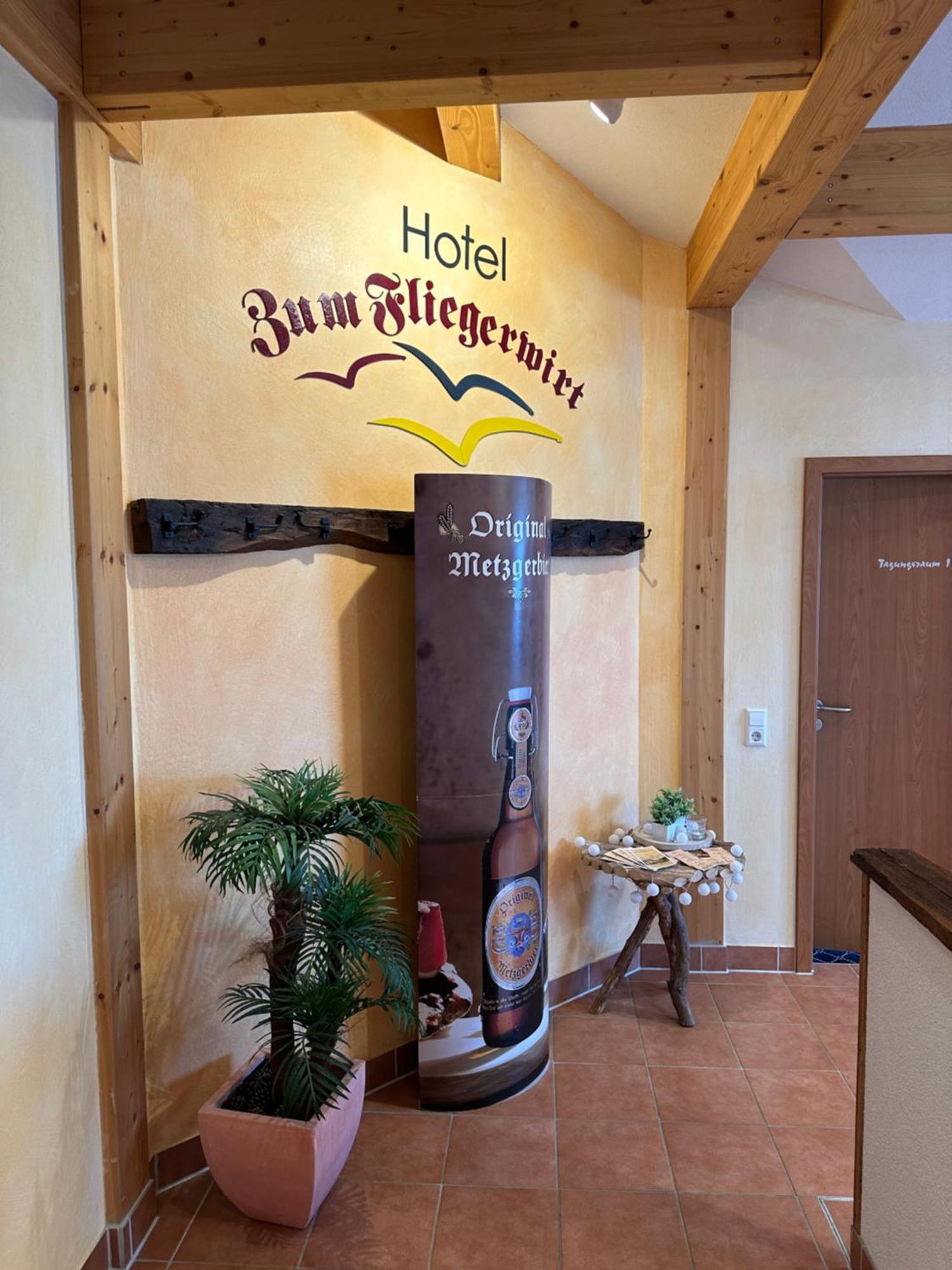 Mengen Hotel Zum Fliegerwirt מראה חיצוני תמונה