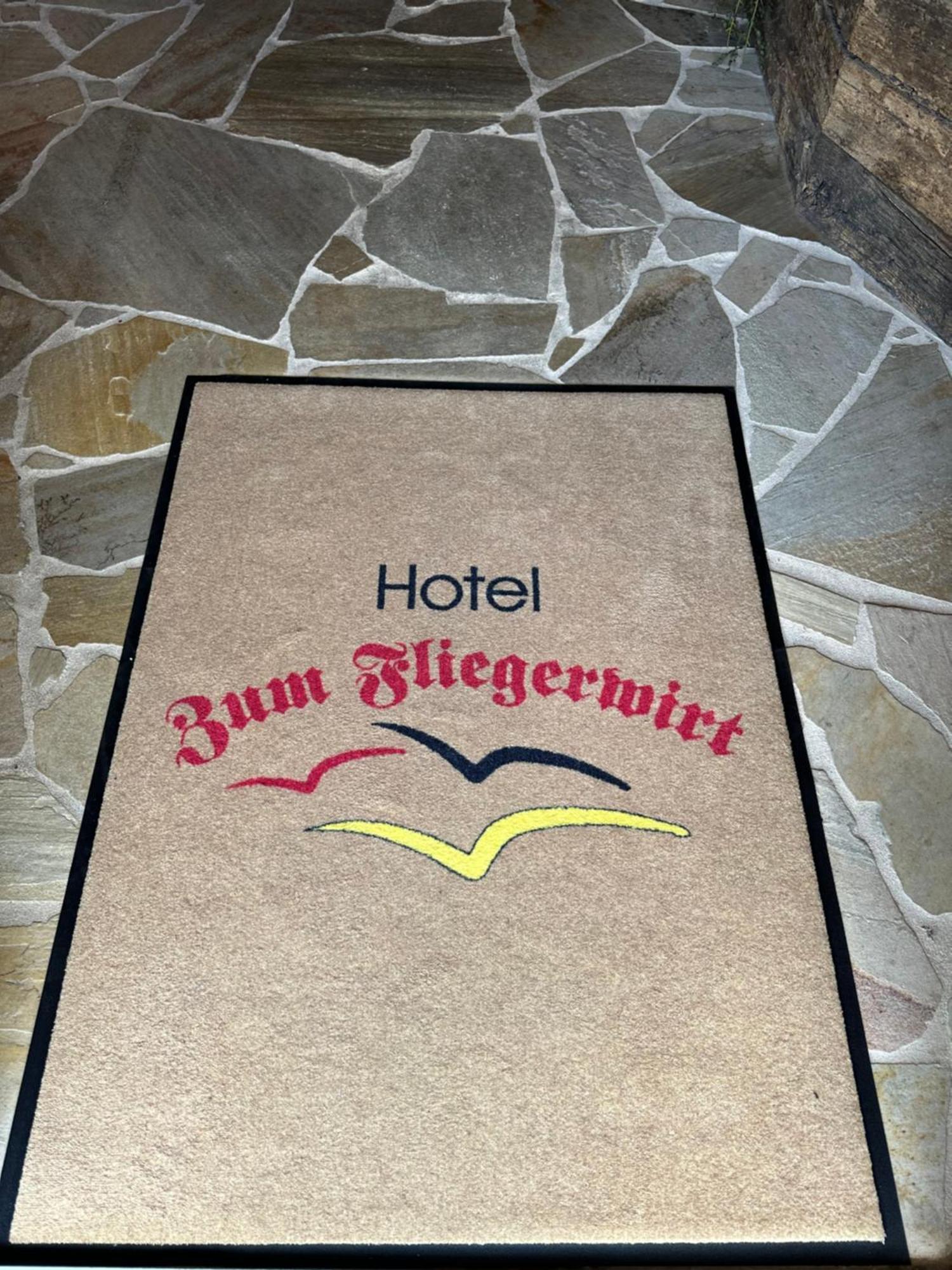 Mengen Hotel Zum Fliegerwirt מראה חיצוני תמונה
