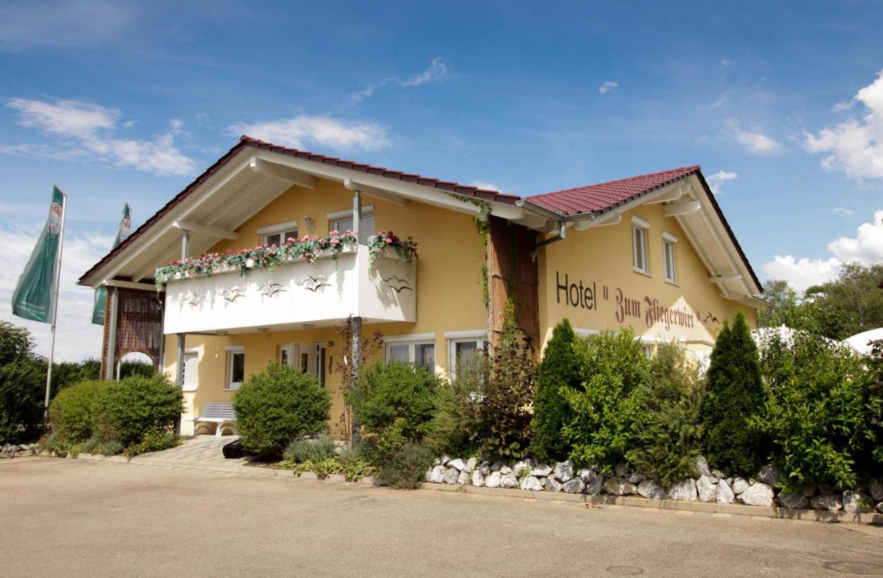 Mengen Hotel Zum Fliegerwirt מראה חיצוני תמונה