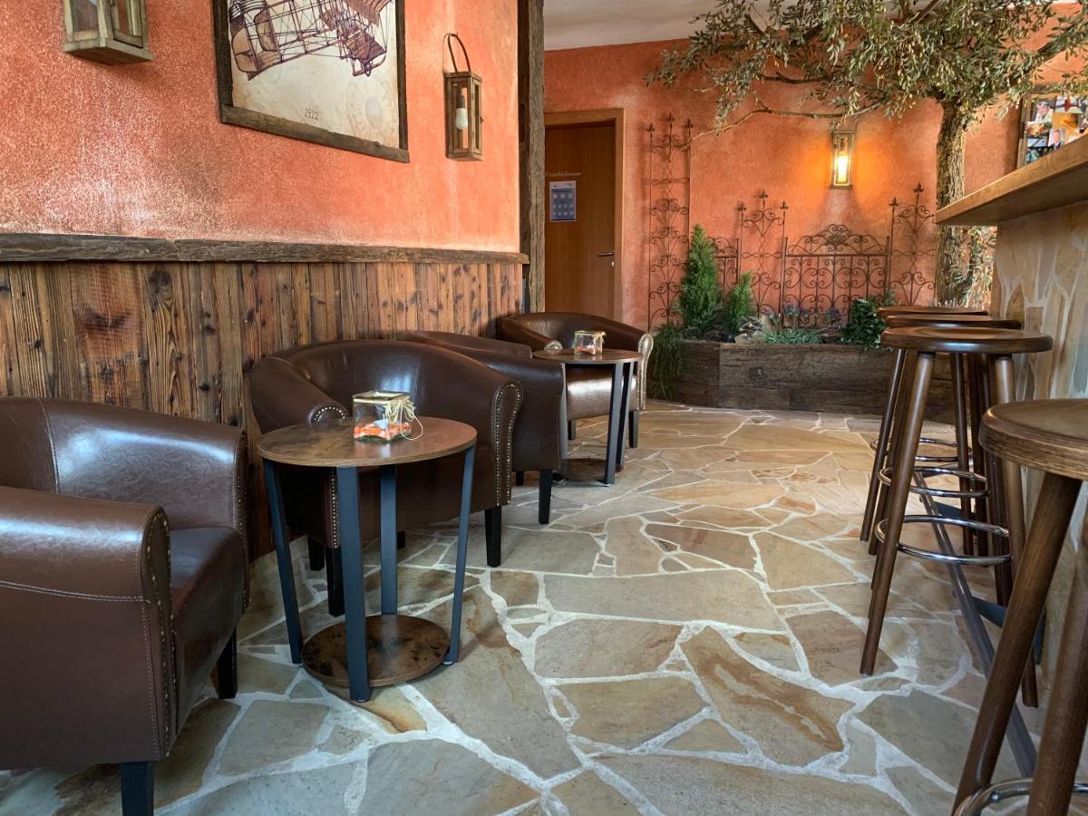 Mengen Hotel Zum Fliegerwirt מראה חיצוני תמונה