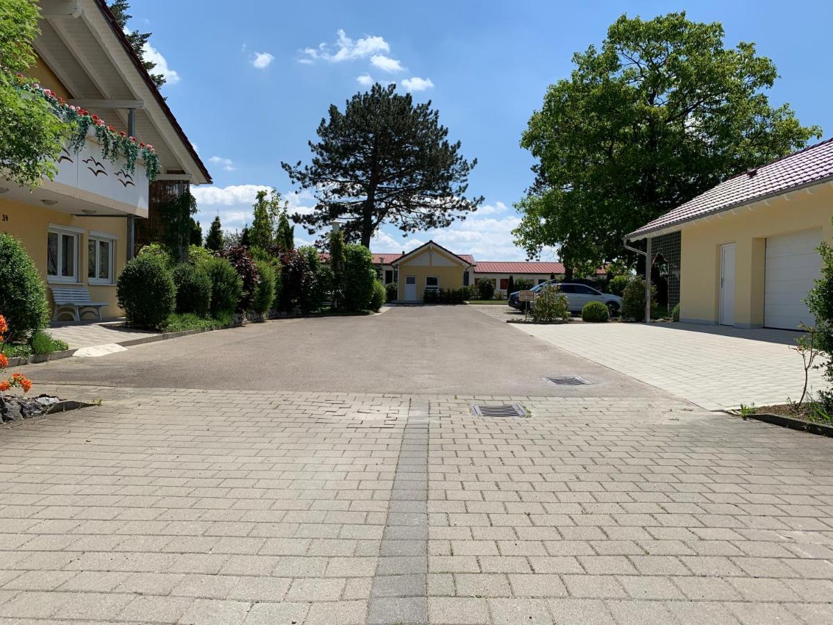 Mengen Hotel Zum Fliegerwirt מראה חיצוני תמונה